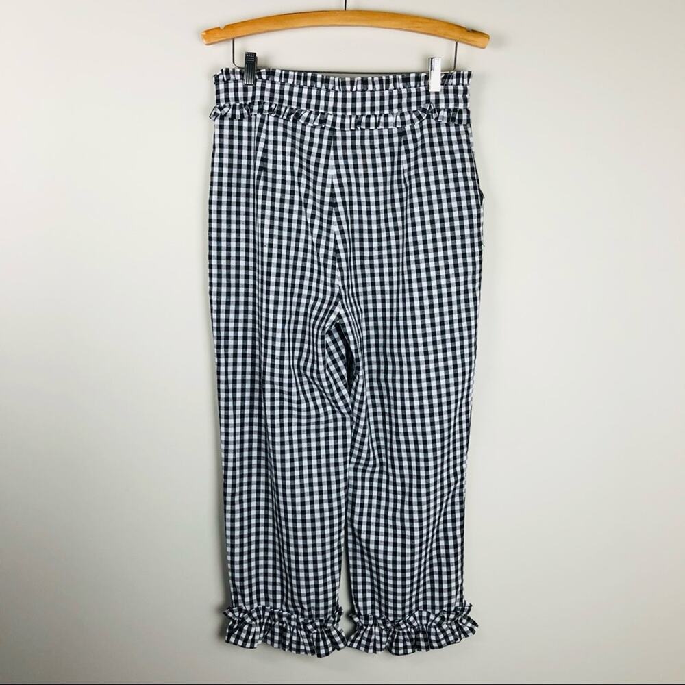 NWY Woman black white check gingham cottagecore cropped ruffle hem pants medium - Picture 2 of 6